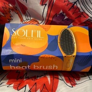 Soleil hair tools - mini heat brush apricot color